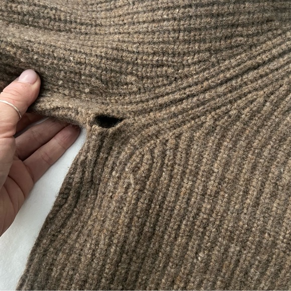 Finisterre Women’s Mora Knit Merino Wool Sweater 8 - Picture 4 of 5